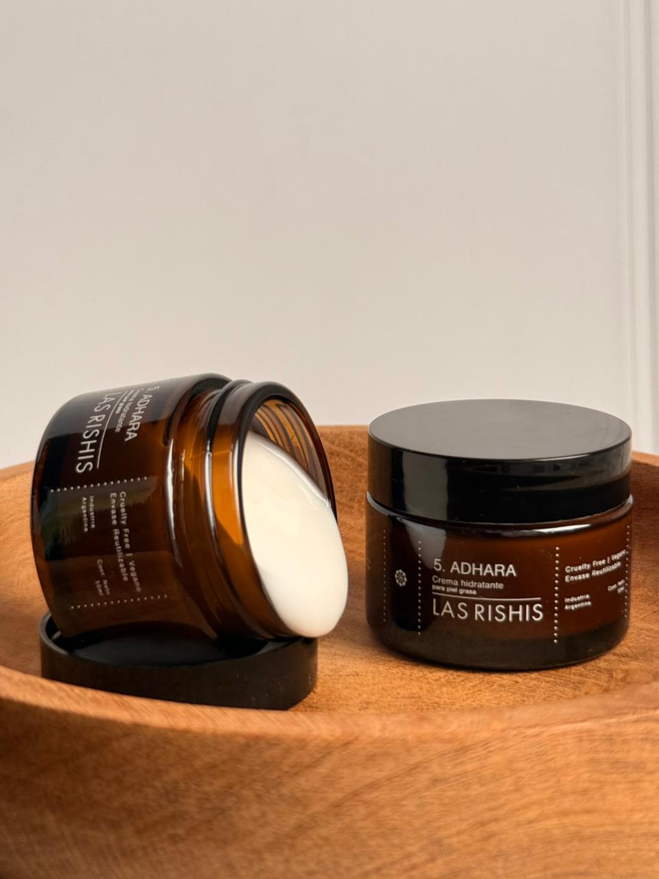 Crema facial Adhara